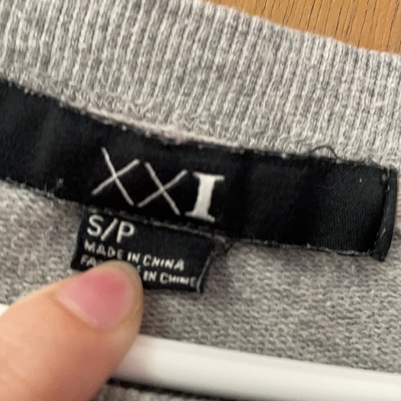 Forever 21 Owl pattern Long sleeve - Picture 4 of 6